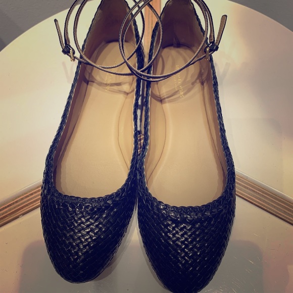 Michael Kors Collection ankle strap flat - Picture 6 of 6